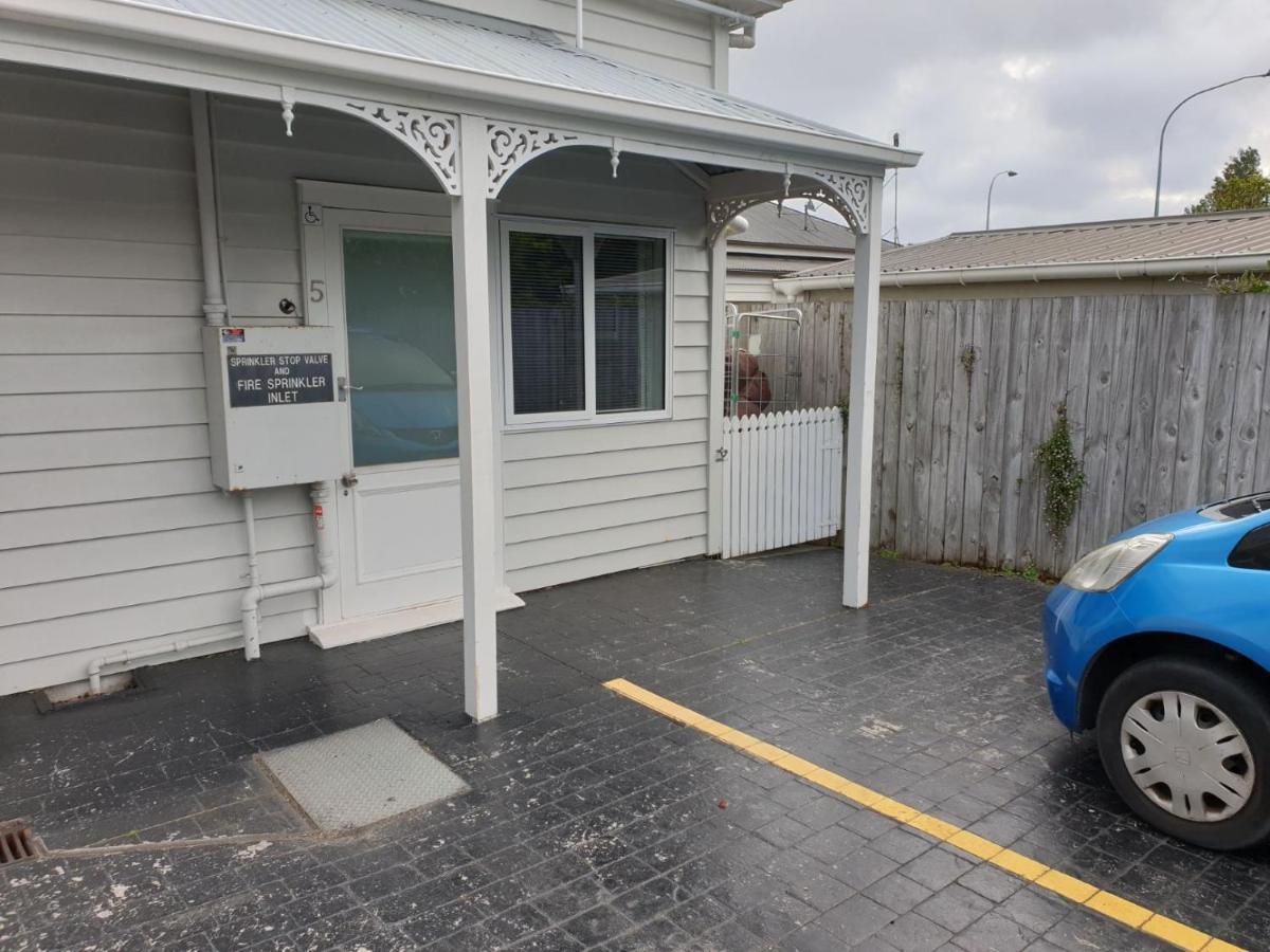 At Eden Park Motel Auckland Kültér fotó